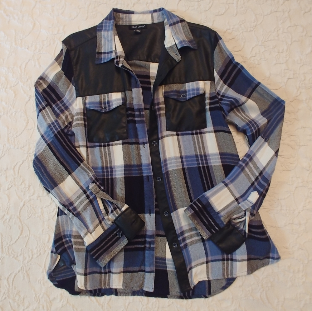 BEAUTIFUL DEAR JOHN BUTTON DOWN SHIRT